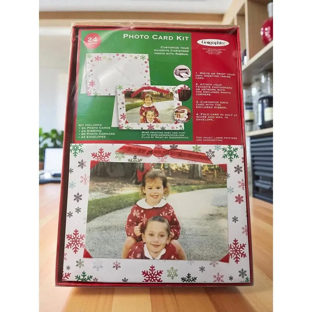 Geographics Photo Card Kit 24 Cards 24 Envelopes 96 Corners Holiday Greeting DIY